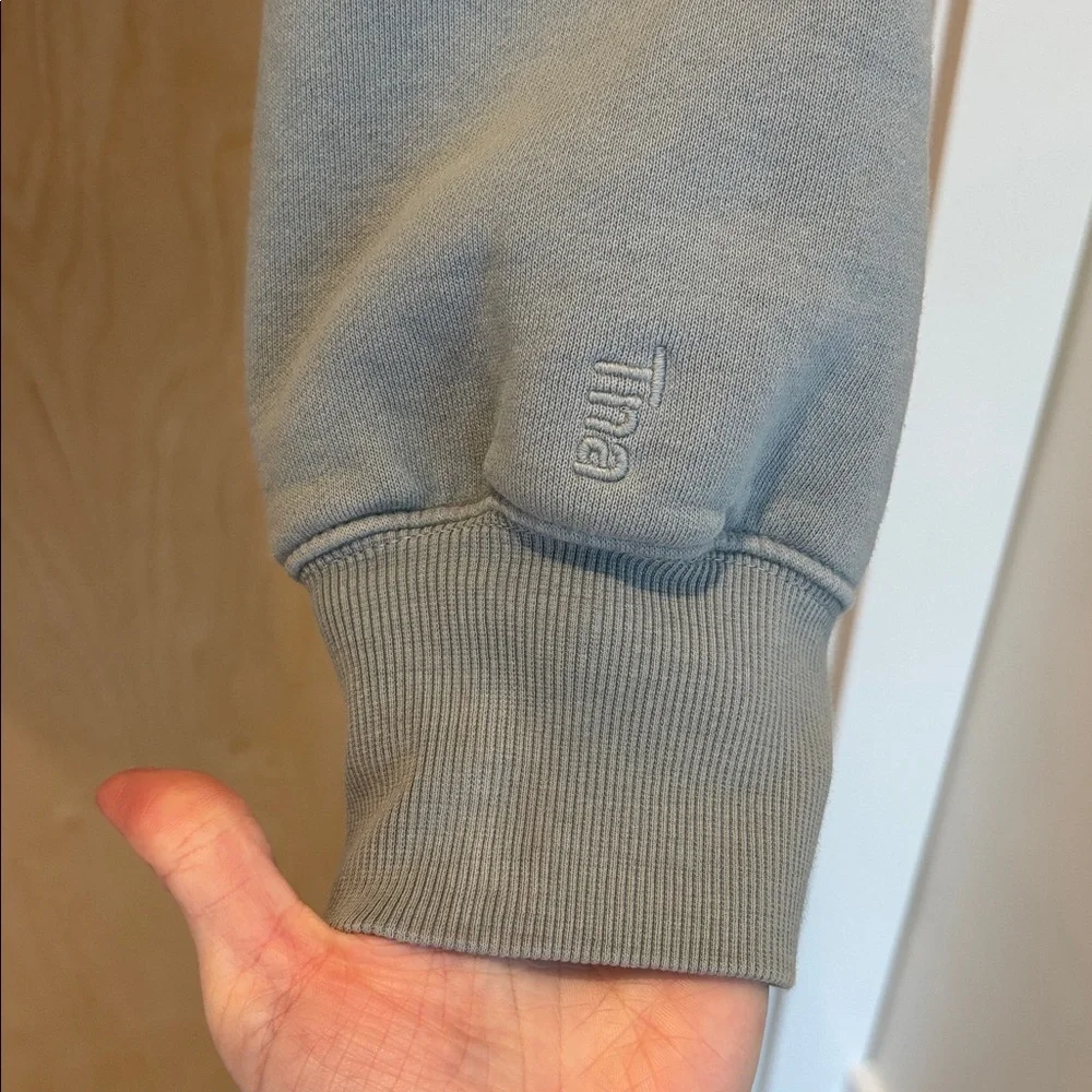 Aritzia Tna Hoodie Blue Cropped Cozy AF Size 2 - Picture 3 of 8